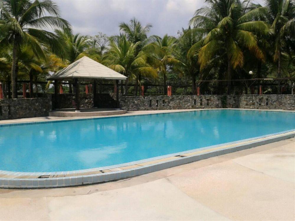 Pattaya Country Club & Resort Ban Pong  Ngoại thất bức ảnh