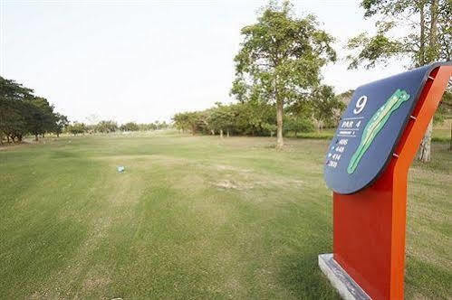 Pattaya Country Club & Resort Ban Pong  Ngoại thất bức ảnh